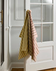 KINU viskestykke, stribet -Gul/beige