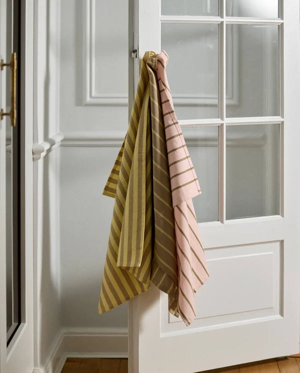 KINU viskestykke, stribet -Gul/beige