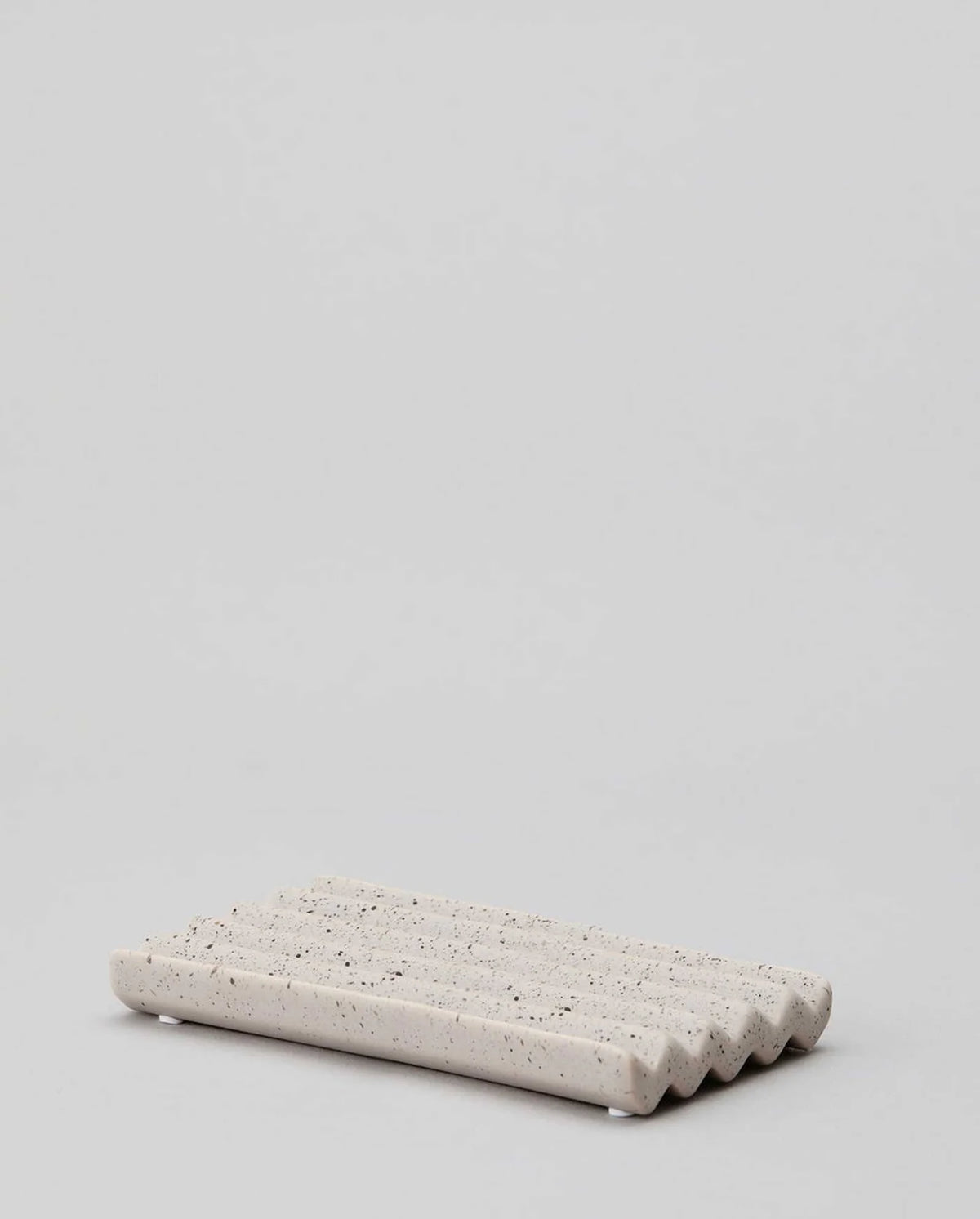 Keramik sæbeskål, L | TERRAZZO 8 x 15 cm
